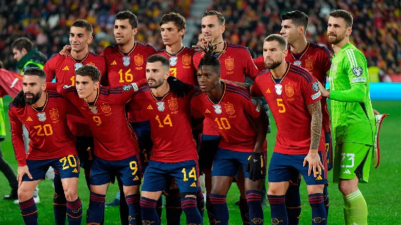 Spanyol vs Kolombia