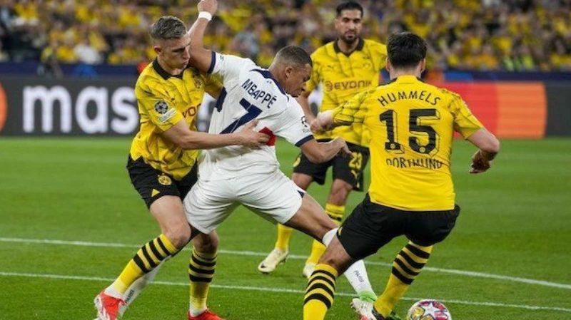 Prediksi Liga Champions PSG vs Dortmund 2023/24